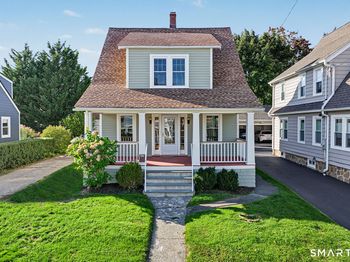 371 Grovers Avenue