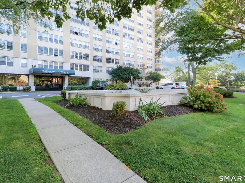 2625 Park Avenue 9N, Bridgeport CT 06604