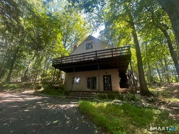 38 Ravenwood Drive