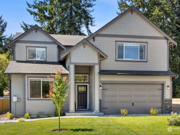 26913 30th Place S 11, Kent WA 98032