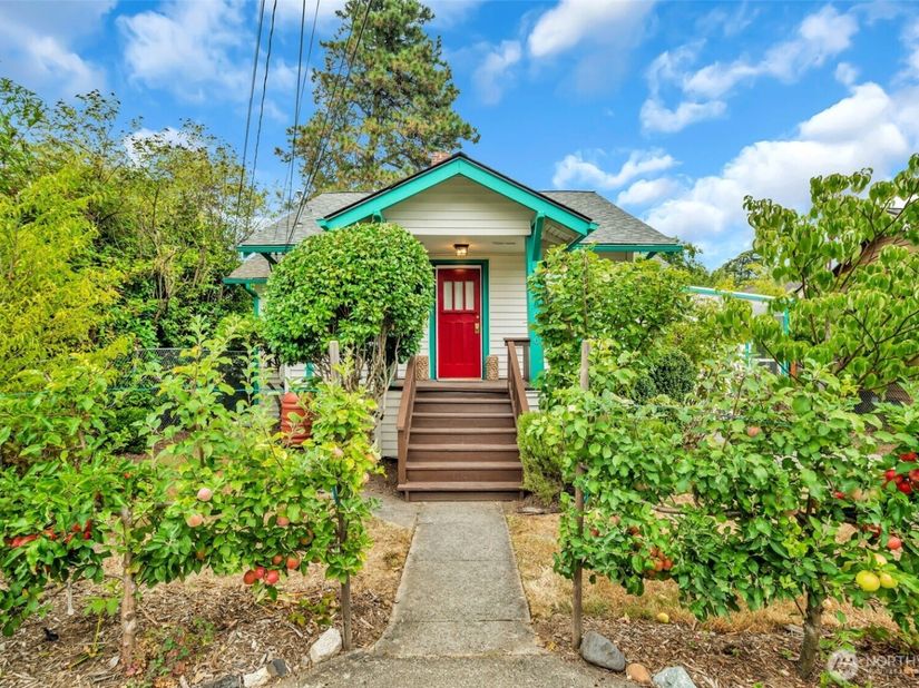 8116 48th Avenue S, Seattle WA 98118