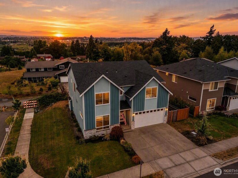 806 76th Drive SE, Lake Stevens WA 98258