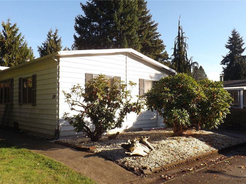 2000 192nd St SE Street SE 124, Bothell WA 98012