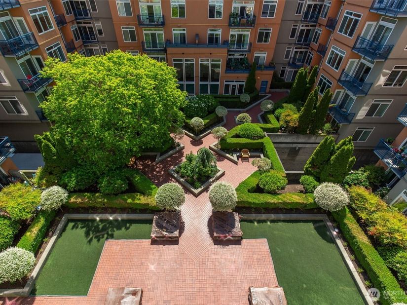 2415 2nd Avenue 449, Seattle WA 98121