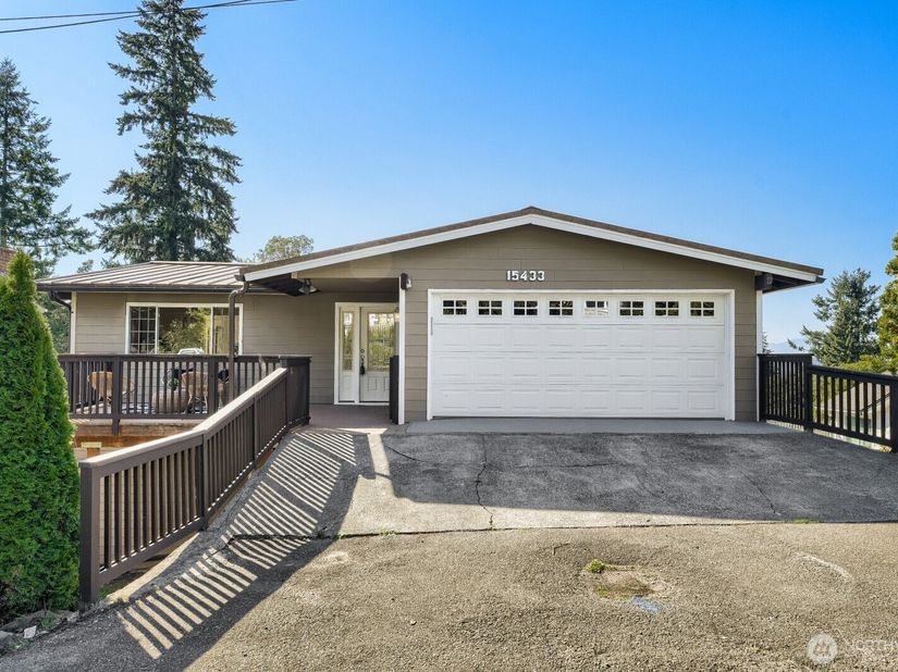 15433 22nd Avenue SW, Burien WA 98166