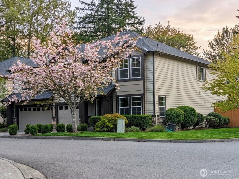 8323 229th Drive NE, Redmond WA 98053