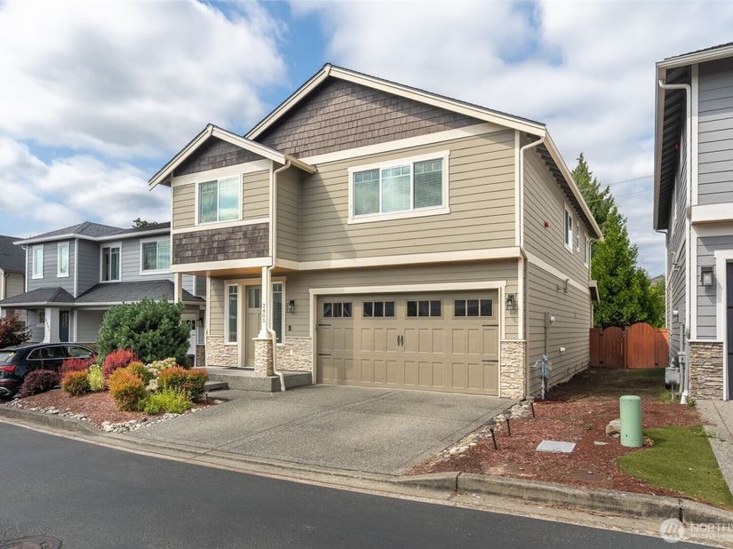 2405 196th Place SE, Bothell WA 98012