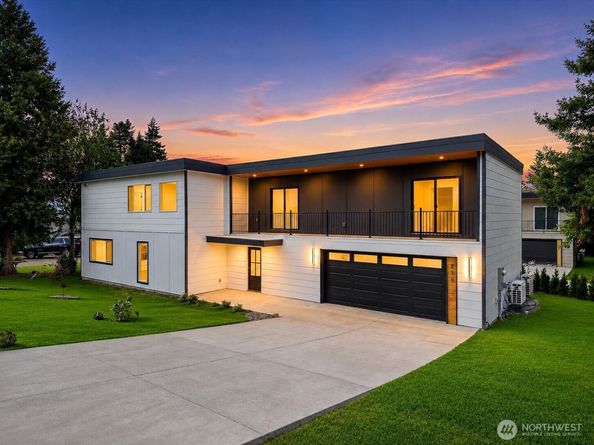 230 SW 183rd Street, Normandy Park WA 98166