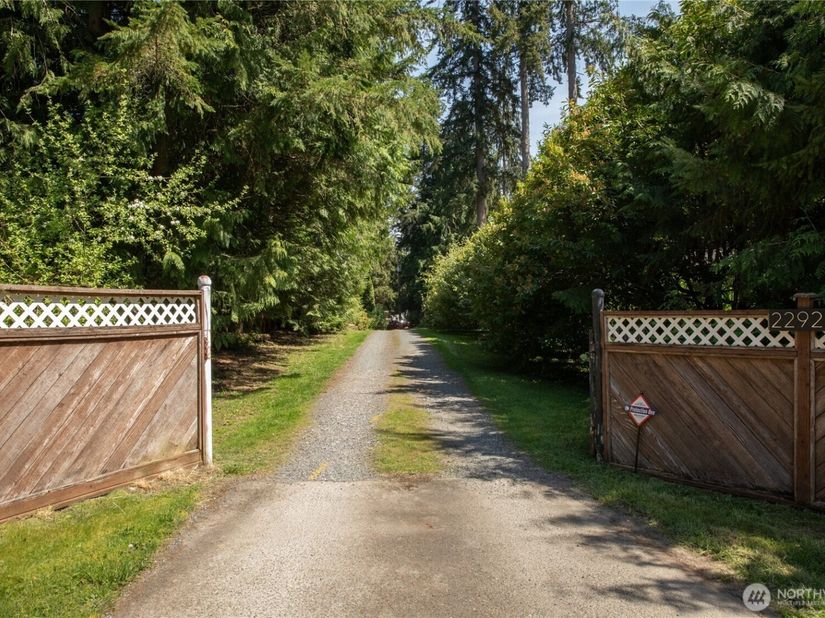 22921 49th Avenue SE, Bothell WA 98021