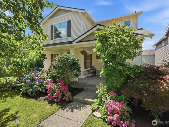 7021 Carmichael Avenue SE, Snoqualmie WA 98065