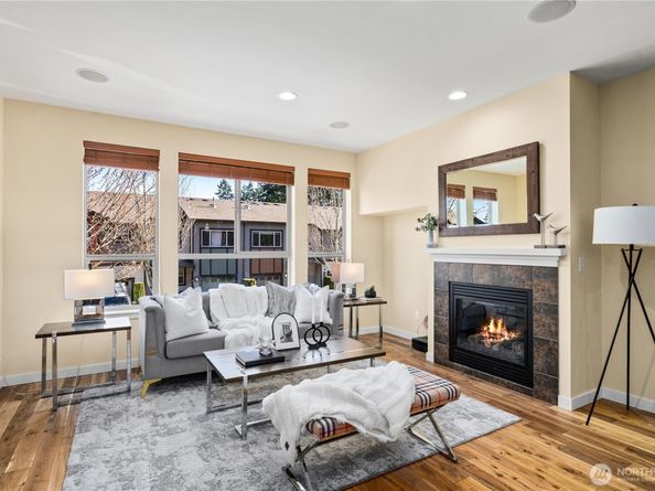 16528 2nd Park SE, Bothell WA 98012