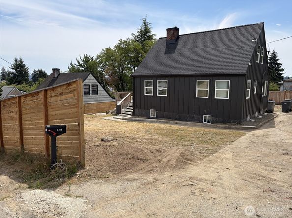 4123 W D Street, Bremerton WA 98312