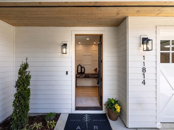 11814 NE 103rd Place, Kirkland WA 98033