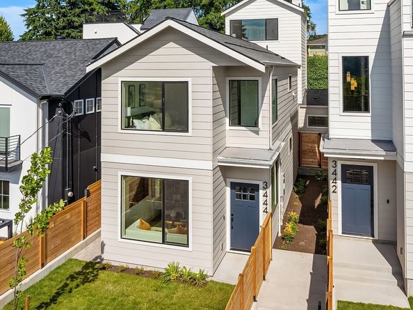 3444 13th Avenue W C, Seattle WA 98119