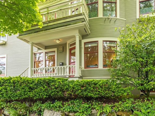 1709 E Republican Street 6, Seattle WA 98112
