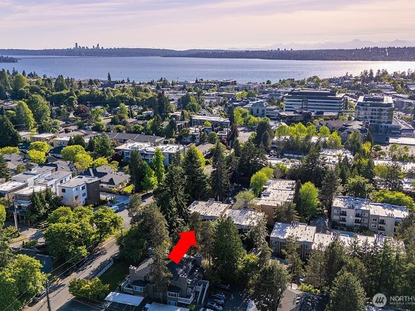 746 Kirkland Circle F102, Kirkland WA 98033