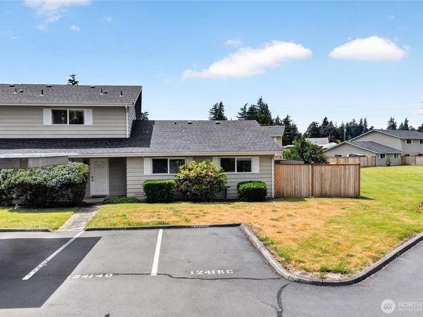 12414 SE 272nd Place D, Kent WA 98030