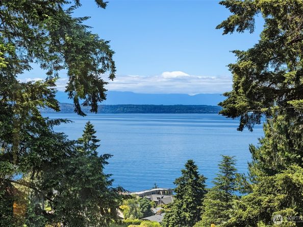 9421 190th Place SW, Edmonds WA 98020