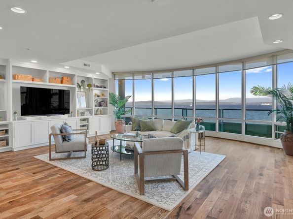 1374 Alki Avenue SW 400, Seattle WA 98116