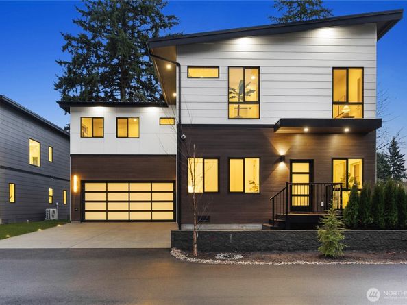 10416 130th Avenue NE, Kirkland WA 98033