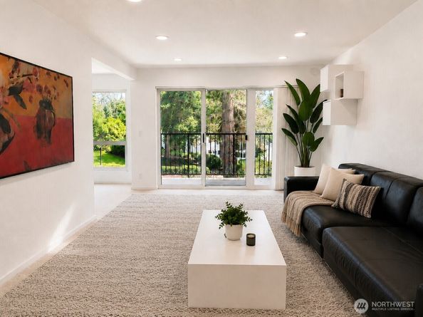 811 126th Place NE A204, Bellevue WA 98005