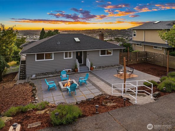 811 Grant Avenue S, Renton WA 98057