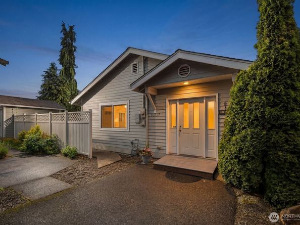 10717 Phinney Avenue N, Seattle WA 98133