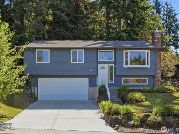 9216 169th Place NE, Redmond WA 98052