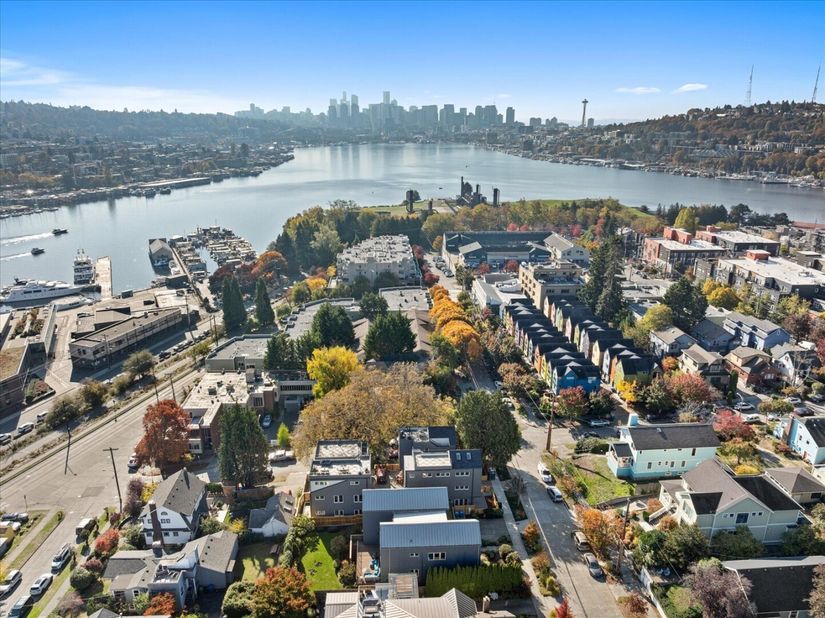 3504 Meridian Avenue N, Seattle WA 98103