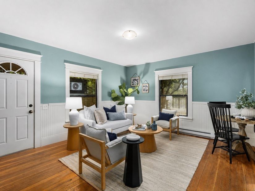 8106 8th Avenue NW, Seattle WA 98117