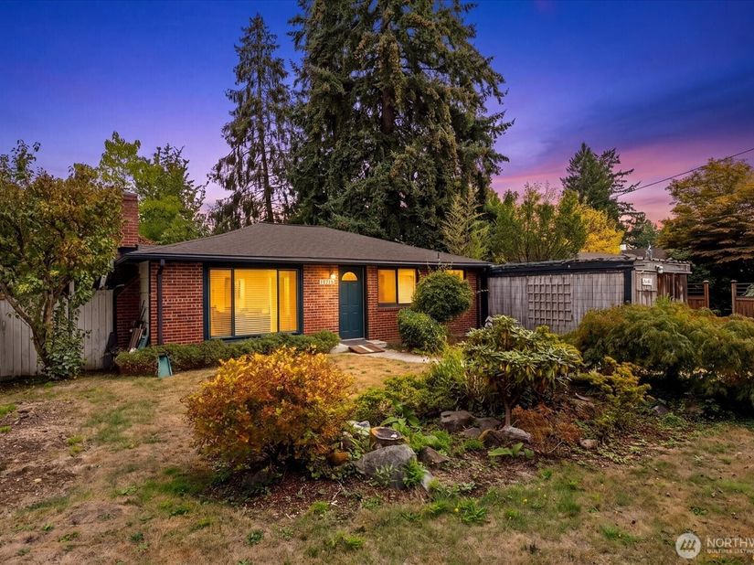 14714 31st Avenue NE, Shoreline WA 98155
