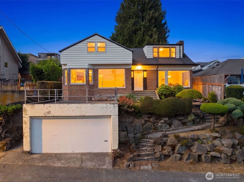 1317 California Avenue SW, Seattle WA 98116