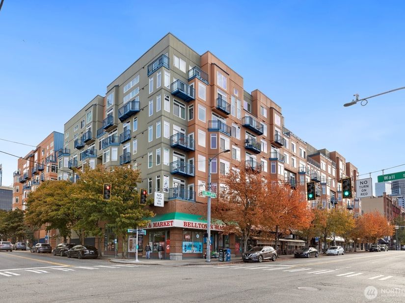 2414 1st Avenue 309, Seattle WA 98121