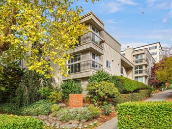 202 W Olympic Place