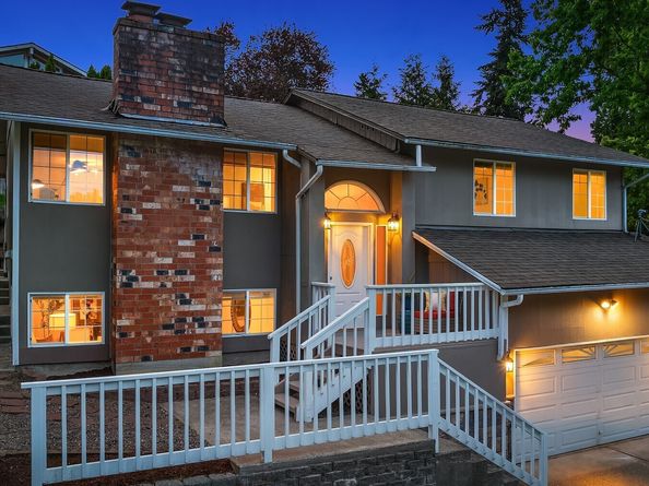 2805 112th Avenue SE, Bellevue WA 98004