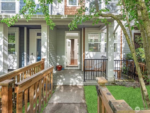 6942 31st Avenue SW, Seattle WA 98126