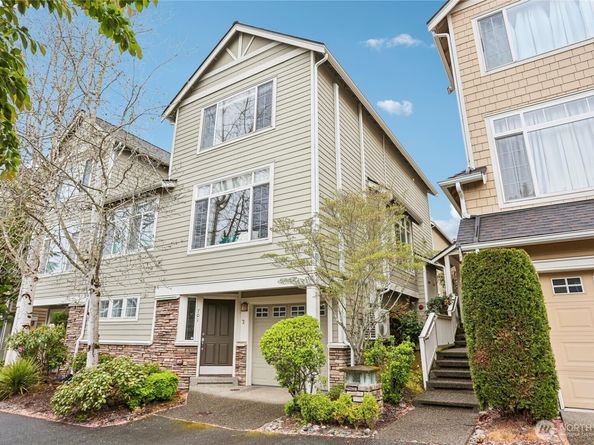 11875 SE 4th Place 701, Bellevue WA 98005