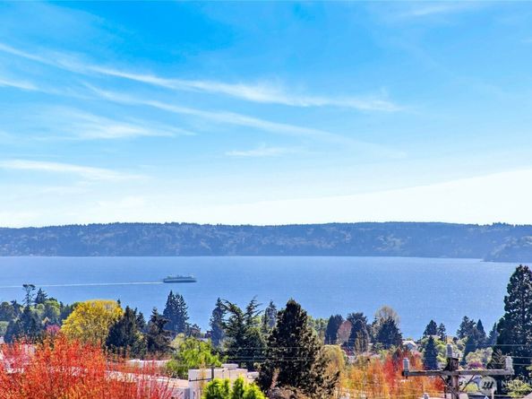 4153 California Avenue SW, Seattle WA 98116