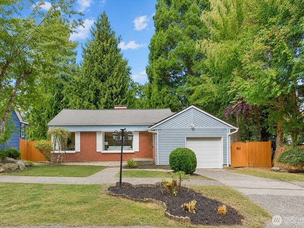 4076 NE 87th Street, Seattle WA 98115
