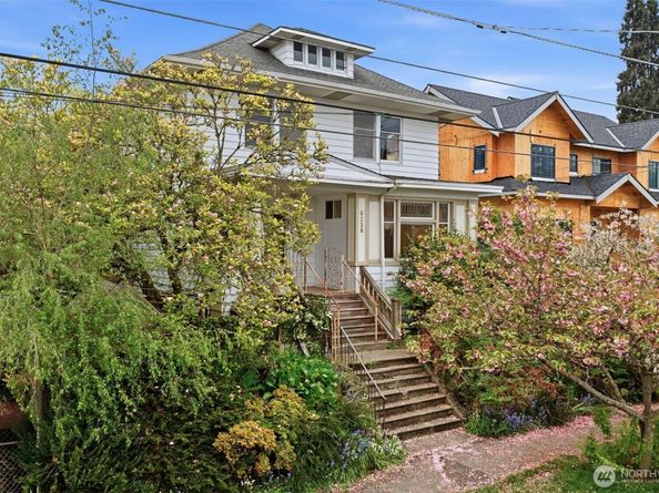 6238 Woodlawn Avenue N, Seattle WA 98103