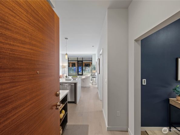 1760 NW 56th Street 122, Seattle WA 98107