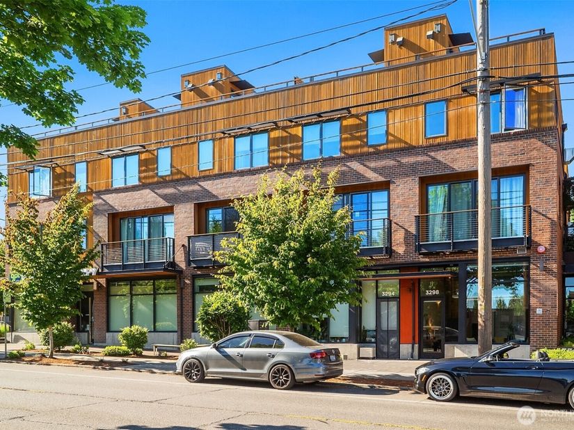 3298 NE 65th Street 103, Seattle WA 98115