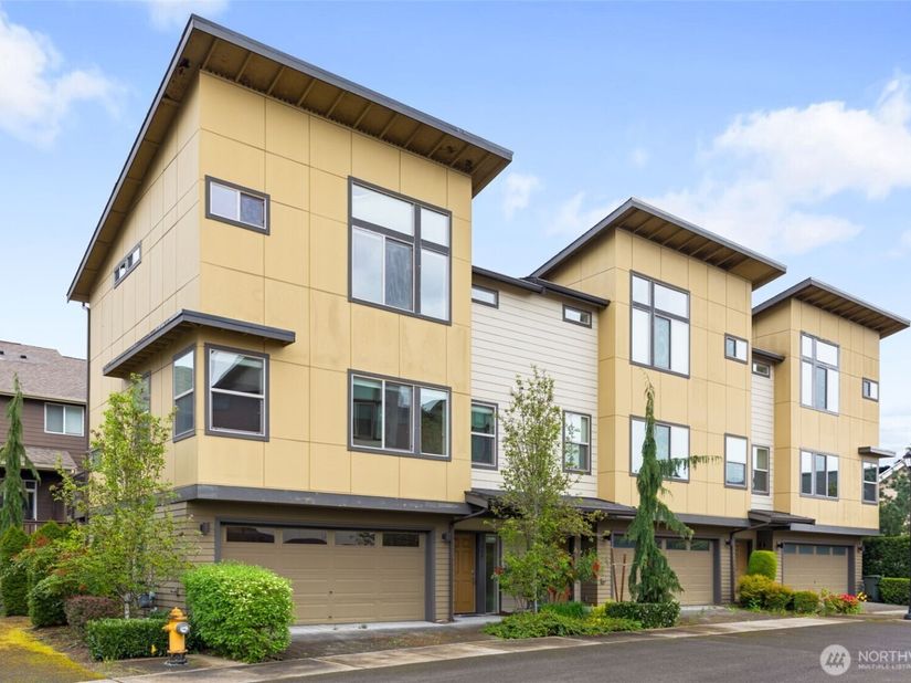 314 Chelan Avenue NE, Renton WA 98059