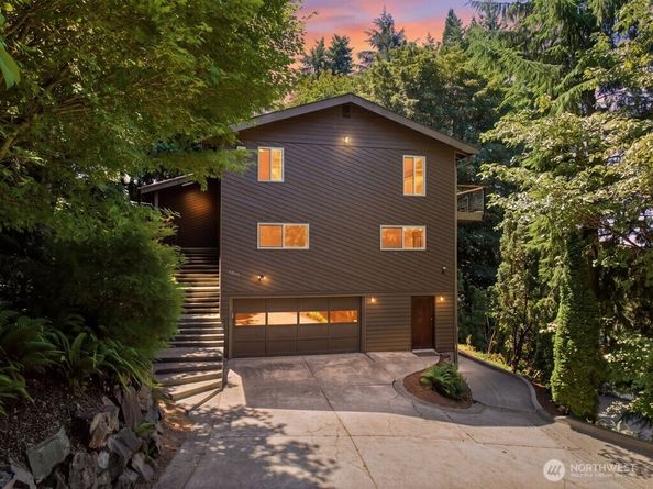 28611 16th Avenue S, Federal Way WA 98003