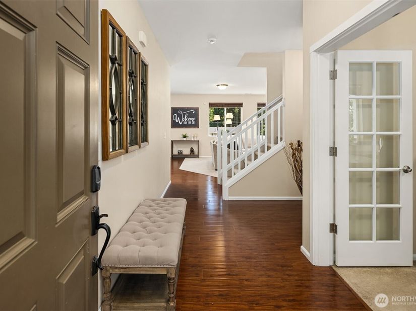 26 Meadow Place SE, Everett WA 98208