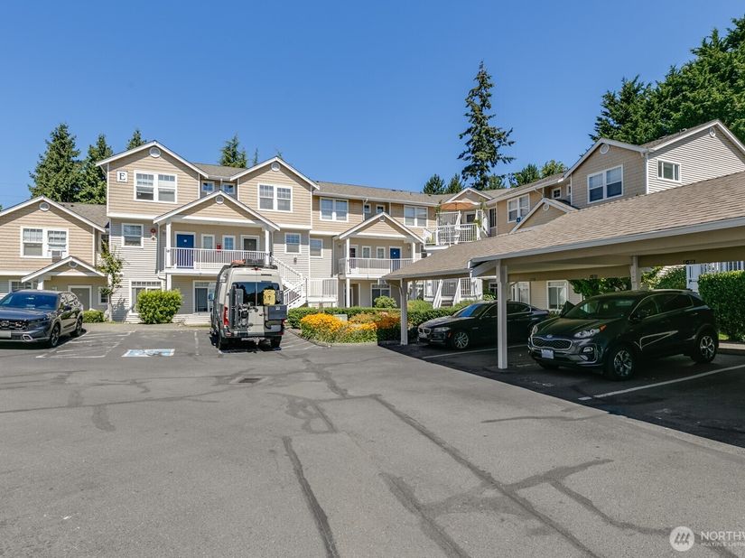 5400 Harbour Pointe Boulevard E202, Mukilteo WA 98275