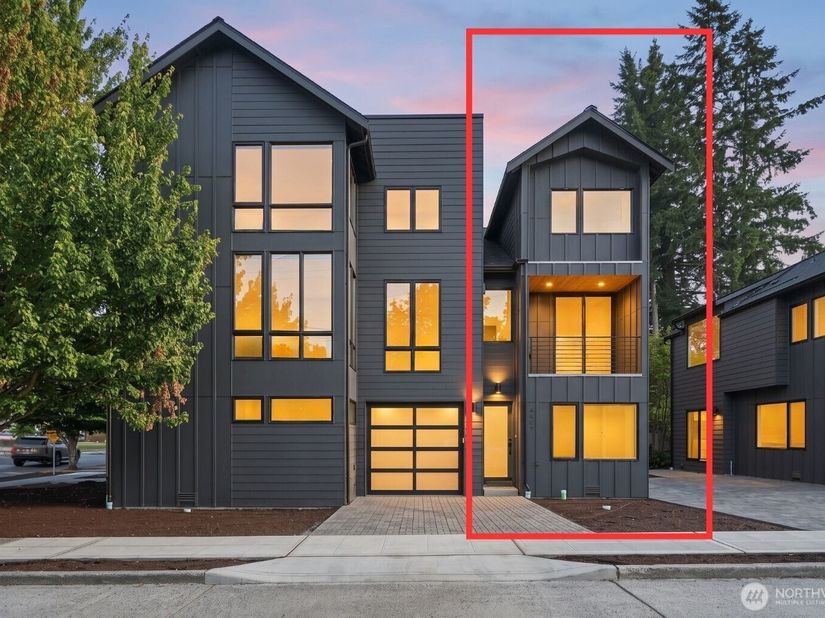 4907 SW Canada Drive, Seattle WA 98136