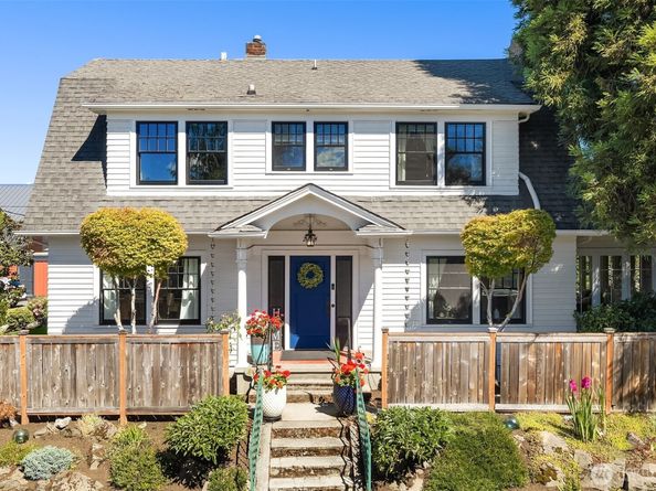 2414 Belvidere Avenue SW, Seattle WA 98126