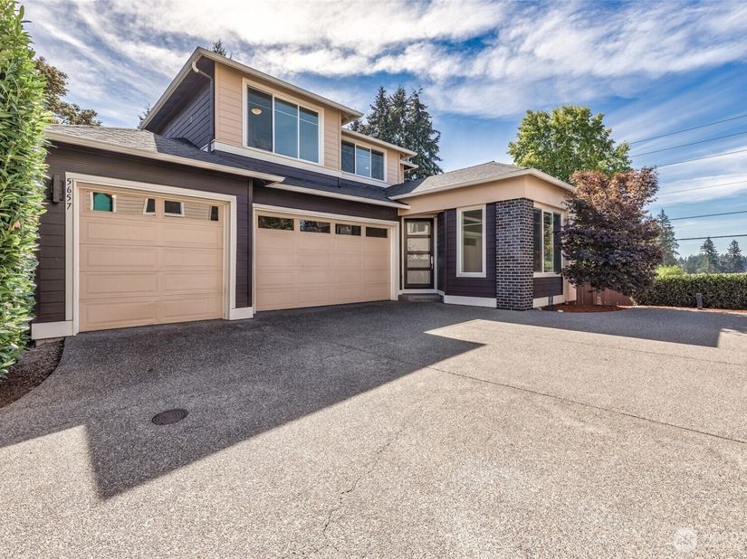 5657 S 328th Place, Auburn WA 98001