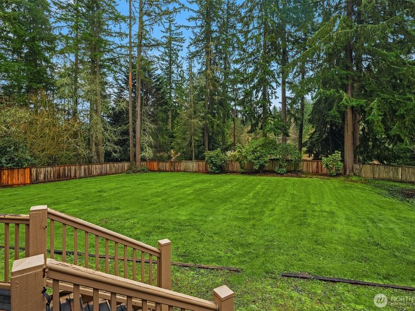 22223 NE 82nd Place, Redmond WA 98053